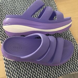 CROCS Purple Platform Slide Sandals with White Stripe